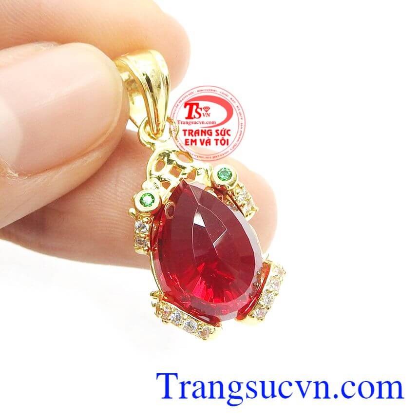 Mặt dây cóc ngậm tiền vàng mắt xanh, mặt dây chuyền vàng Mặt dây cóc ngậm tiền vàng mắt xanh, mặt dây chuyền vàng