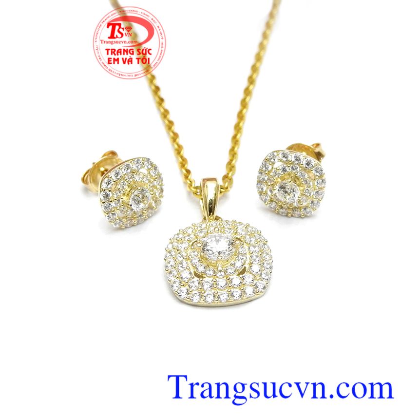 Bộ trang sức nữ tinh tế, mặt dây vàng đá quý, mặt dây chuyền nữ Bộ trang sức nữ tinh tế, mặt dây vàng đá quý, mặt dây chuyền nữ