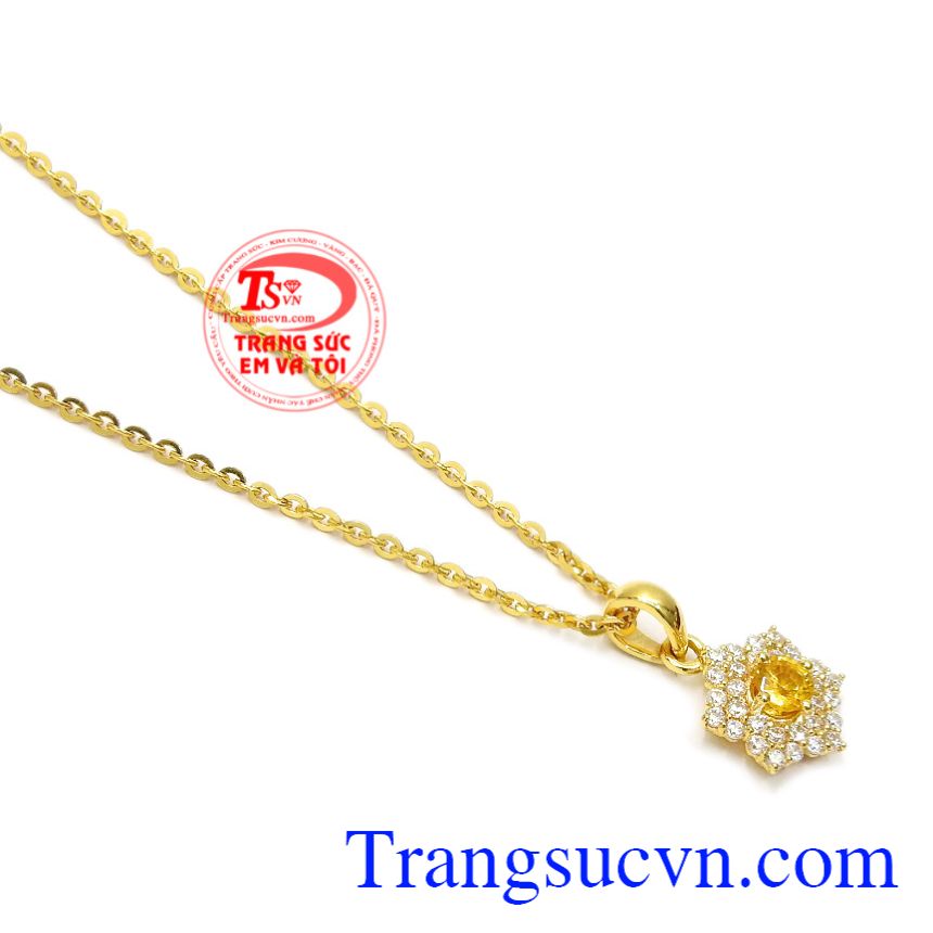 Bộ mặt dây Sapphire hoa vàng, Trang sức bộ