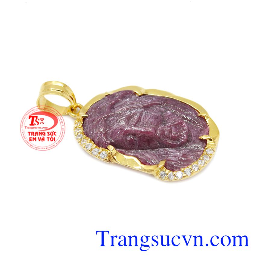 Mặt Ch&uacute;a Ruby bọc v&agrave;ng, Mặt d&acirc;y c&ocirc;ng gi&aacute;o