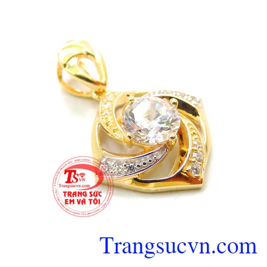 Mặt vàng 10k đá trắng, Mặt dây chuyền vàng