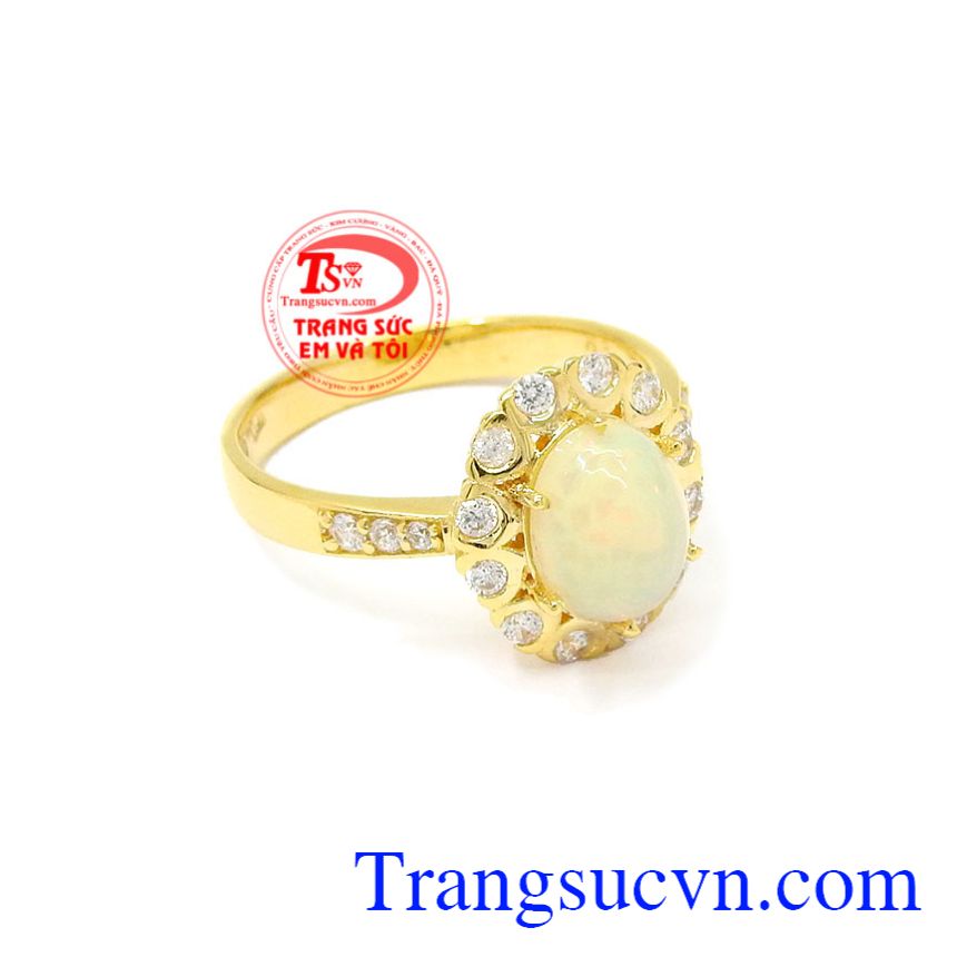 Nhẫn nữ vàng Opal, Nhẫn nữ đá quý
