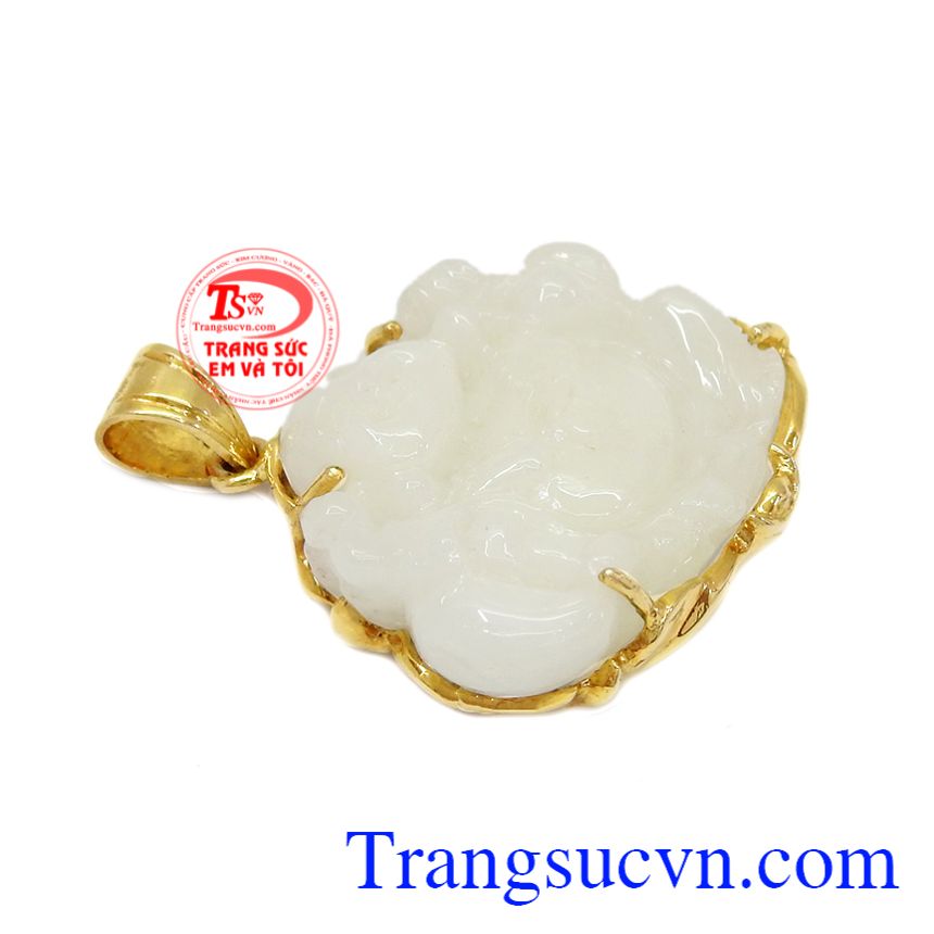 Phật sapphire bạch ngọc, Mặt Phật bọc vàng