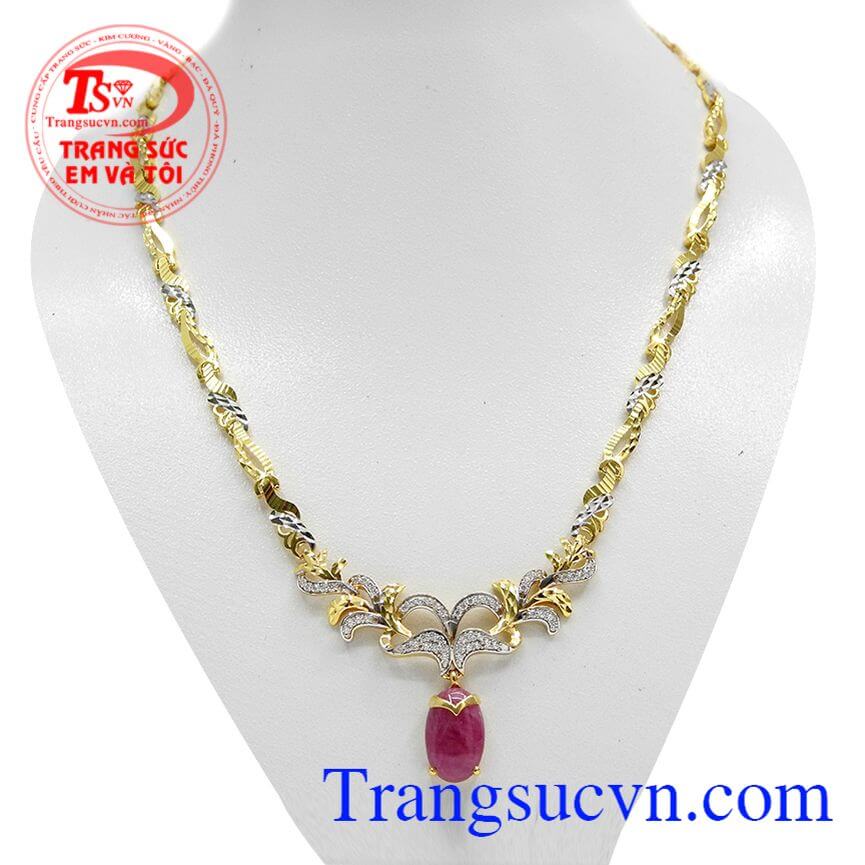 Kiềng nữ quý phái, Kiềng nữ đẹp, Kiềng nữ dễ dàng kết hợp với nhiều loại trang phục