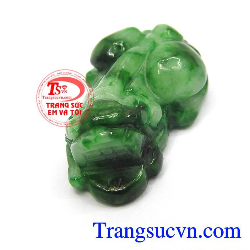 Cẩm thạch thi&ecirc;n nhi&ecirc;n tỳ hưu nhỏ, tỳ hưu ngọc đẹp, tỳ hưu m&agrave;u xanh ngọc.