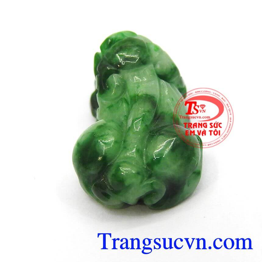 Cẩm thạch thi&ecirc;n nhi&ecirc;n tỳ hưu nhỏ, tỳ hưu ngọc đẹp, tỳ hưu m&agrave;u xanh ngọc.