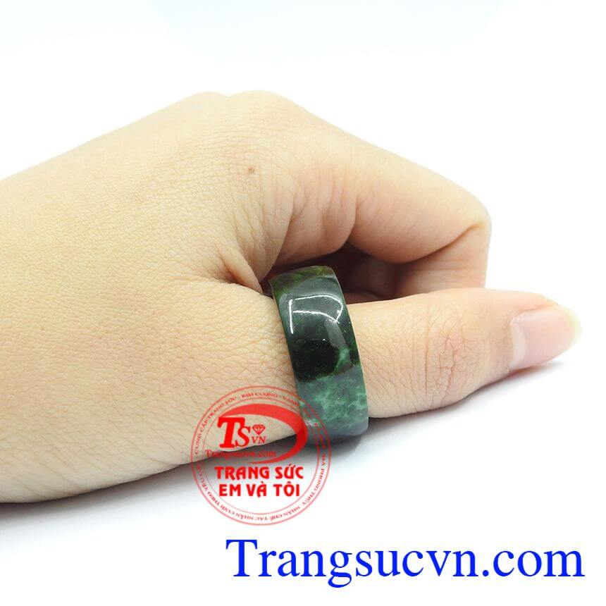 Nhẫn nam ngọc cẩm thạch v&acirc;n xanh, Nhẫn ngọc phỉ th&uacute;y, ngọc thi&ecirc;n nhi&ecirc;n.