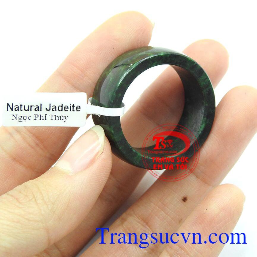 Nhẫn ngọc cẩm thạch cao cấp, nhẫn ngọc phỉ th&uacute;y, Nhẫn ngọc thi&ecirc;n nhi&ecirc;n.