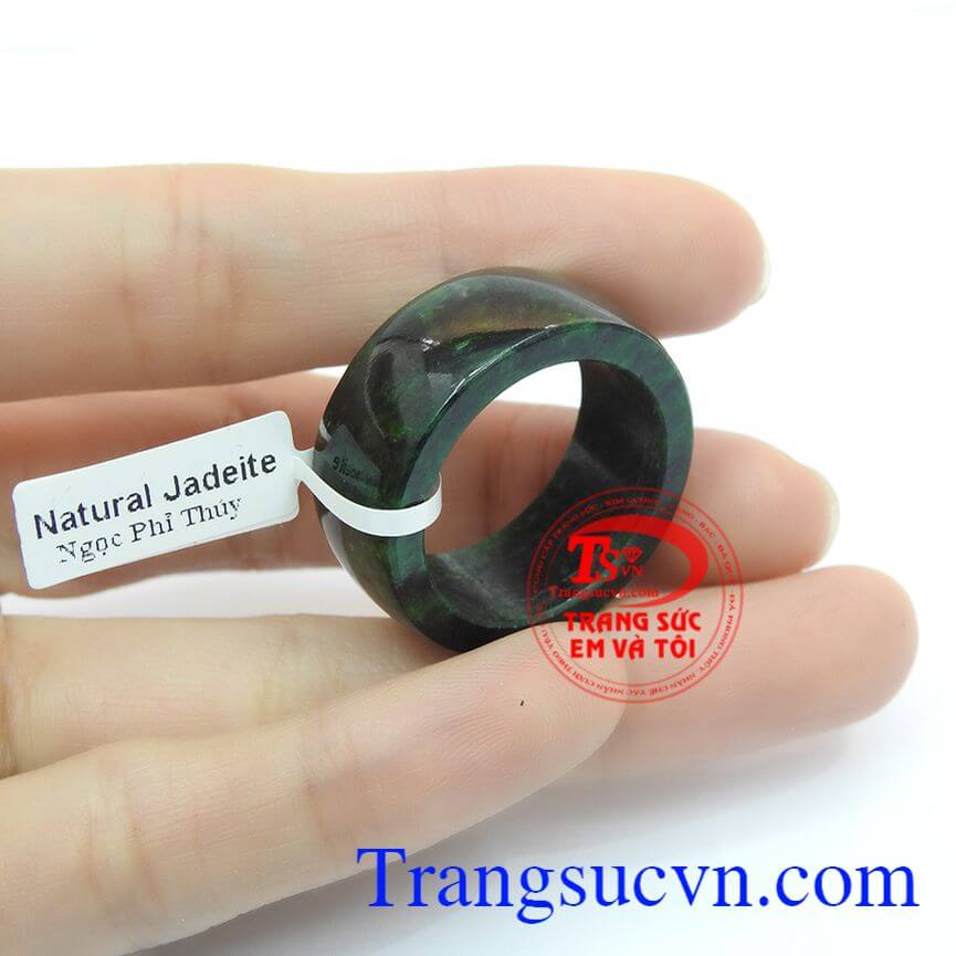 Nhẫn phỉ th&uacute;y b&igrave;nh an, nhẫn phỉ th&uacute;y thi&ecirc;n nhi&ecirc;n cao cấp, nhẫn ngọc.