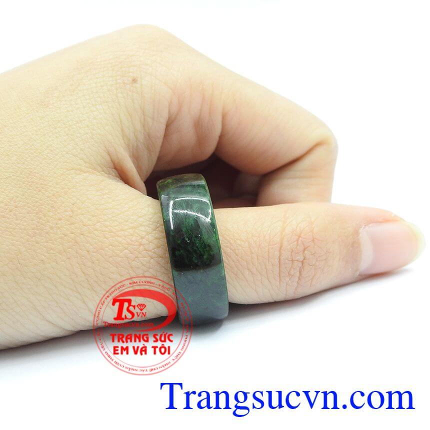 Nhẫn phỉ th&uacute;y quyền lực, Nhẫn ngọc, nhẫn ngọc cẩm thạch thi&ecirc;n nhi&ecirc;n.