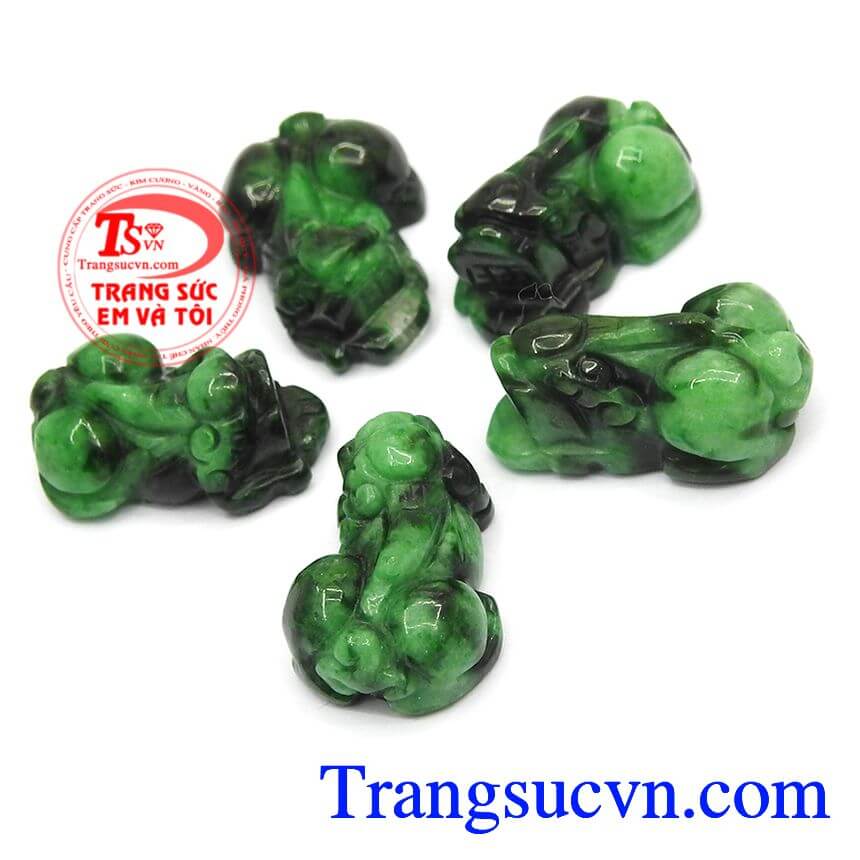 Tỳ hưu cẩm thạch tấn lộc, tỳ hưu phong thủy, tỳ hưu ngọc jadeite thiên nhiên.