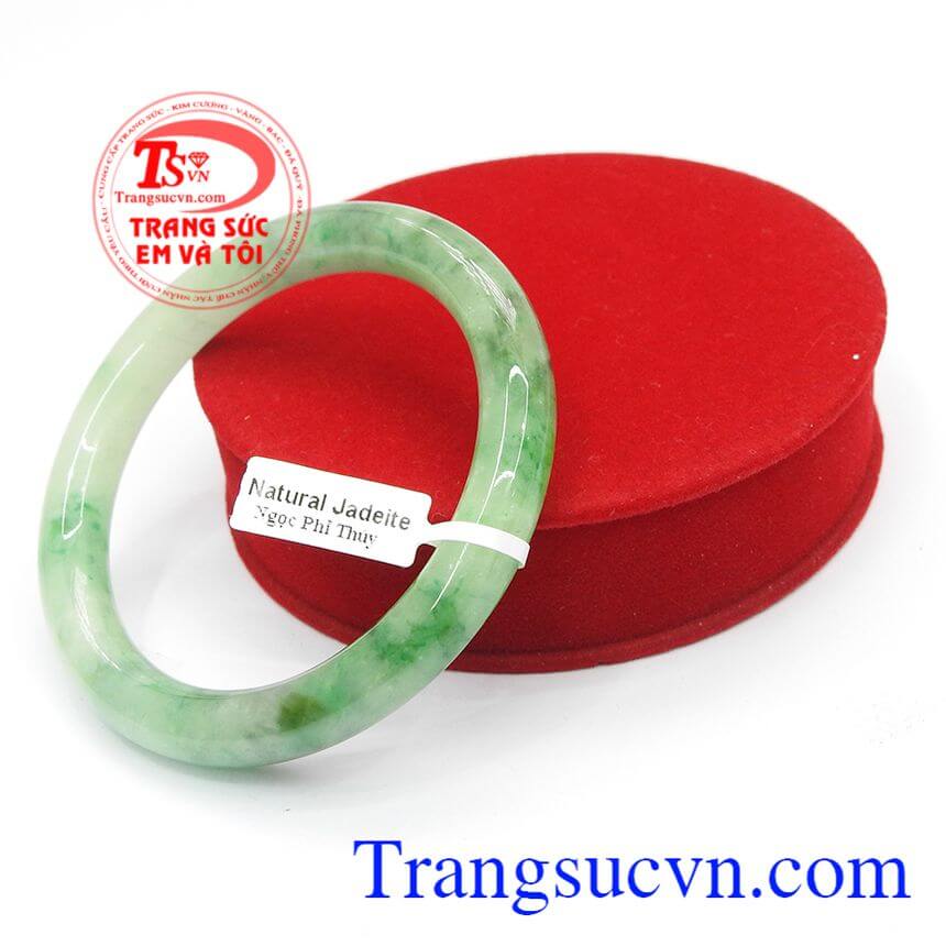 V&ograve;ng tay ngọc cẩm thạch mệnh mộc, v&ograve;ng ngọc bản tr&ograve;n, v&ograve;ng ngọc qu&yacute; ph&aacute;i.