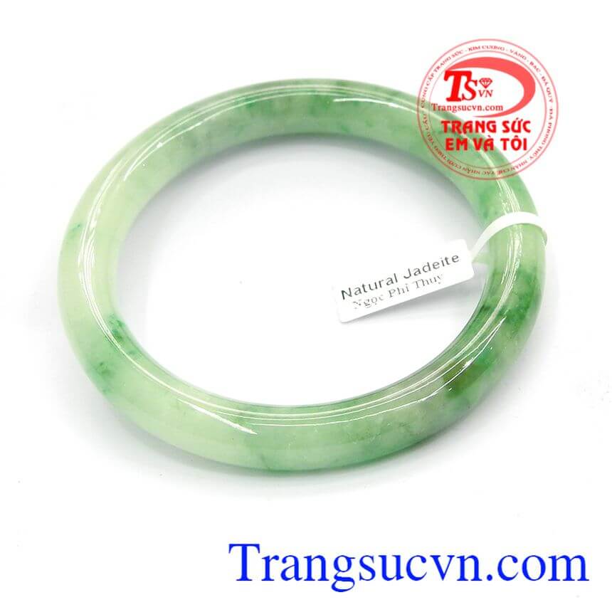 V&ograve;ng tay ngọc cẩm thạch mệnh mộc, v&ograve;ng ngọc bản tr&ograve;n, v&ograve;ng ngọc qu&yacute; ph&aacute;i.