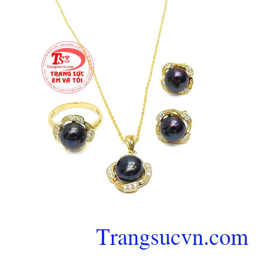 Bộ nữ trang ngọc trai đen sang trọng, bộ trang sức, mặt dây vàng đá quý Bộ nữ trang ngọc trai đen sang trọng, bộ trang sức, mặt dây vàng đá quý