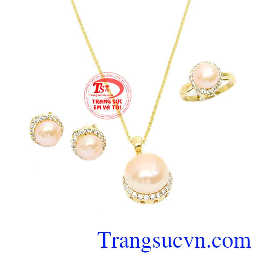 Bộ nữ trang ngọc trai hồng đáng yêu, tragn sức bộ, mặt dây vàng đá quý Bộ nữ trang ngọc trai hồng đáng yêu, tragn sức bộ, mặt dây vàng đá quý