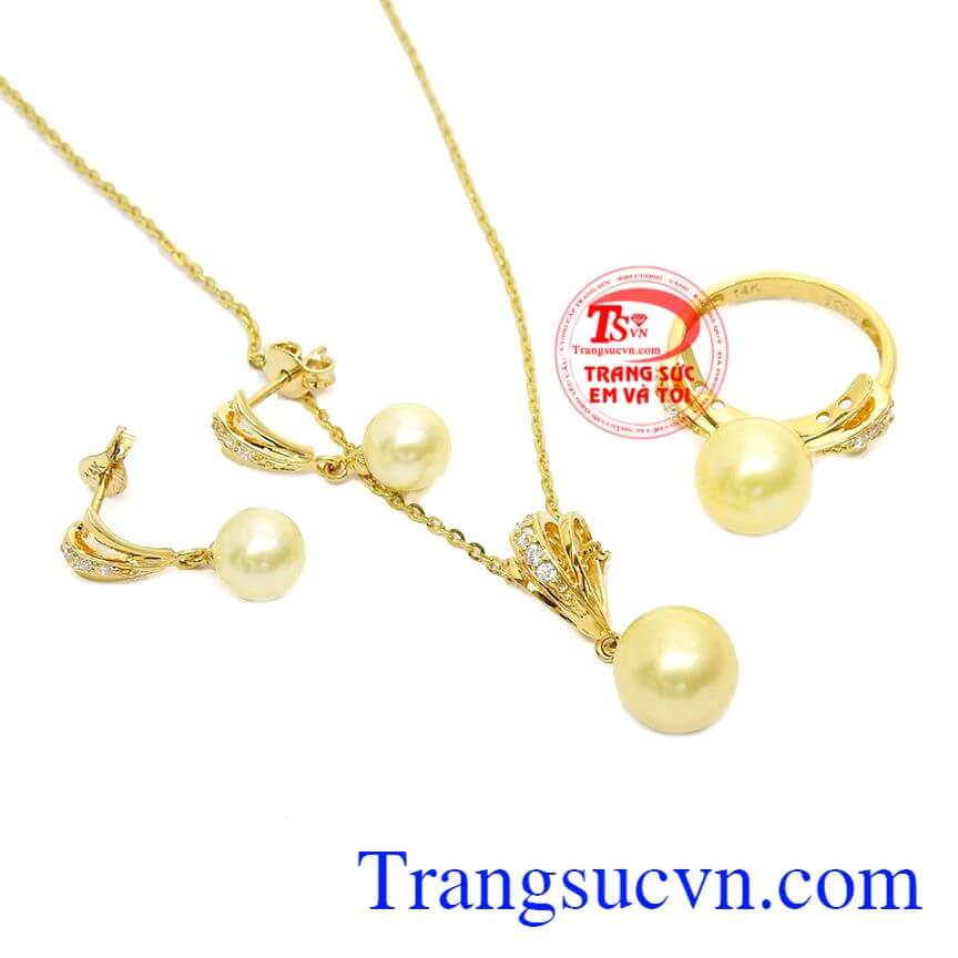 Bộ nữ trang ngọc trai vàng độc đáo, trang sức bộ, mặt dây đá quý Bộ nữ trang ngọc trai vàng độc đáo, trang sức bộ, mặt dây đá quý