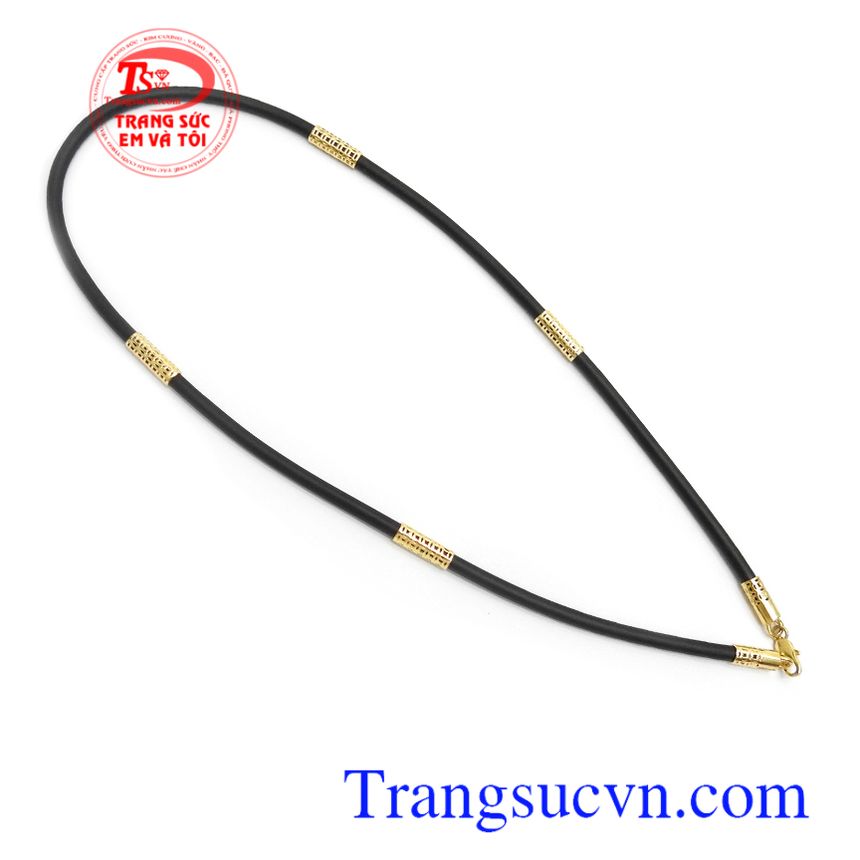 day-cao-su-boc-vang-phong-cach,Dây cao su bọc rồng,Dây chuyền vàng day-cao-su-boc-vang-phong-cach,Dây cao su bọc rồng,Dây chuyền vàng