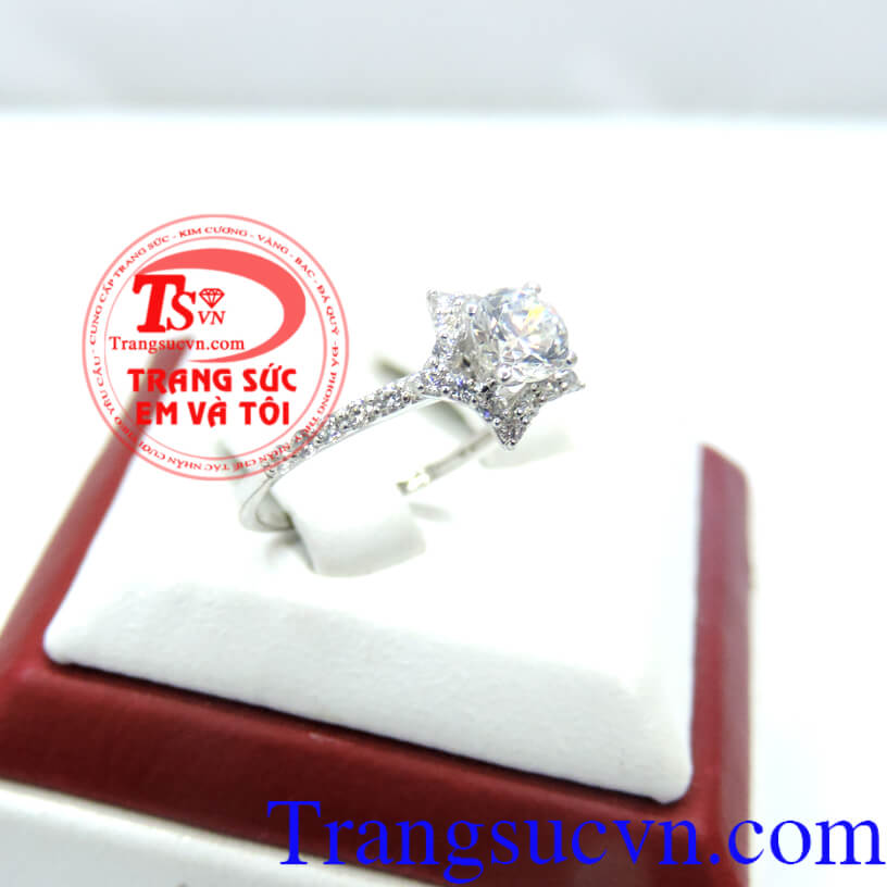 Ngôi sao may mắn,Nhẫn nữ vàng trắng,Trang sức nữ Ngôi sao may mắn,Nhẫn nữ vàng trắng,Trang sức nữ