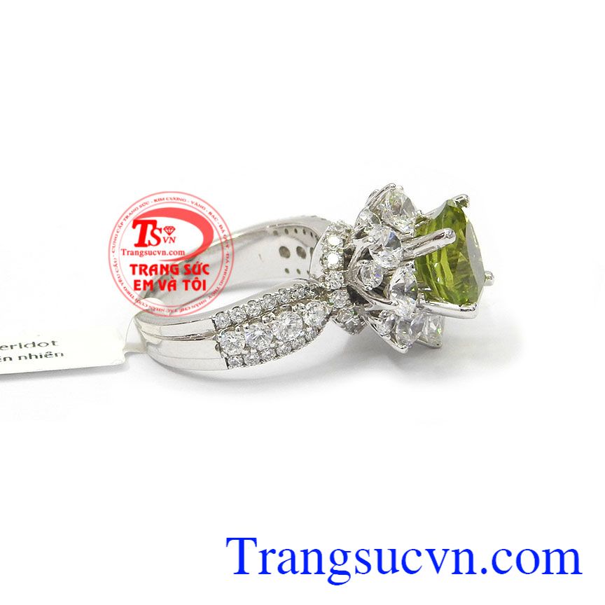 Nhẫn nữ Peridot đẳng cấp, nhẫn nữ sang trọng, nhẫn nữ vàng trắng