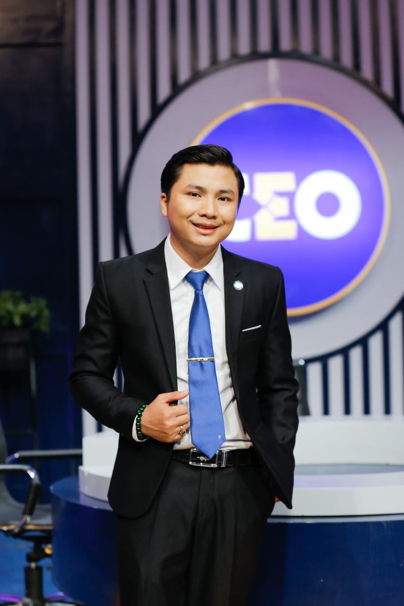so-44-chia-khoa-thanh-cong-nhung-cau-chuyen-that-cua-ceo-co-tich-doi-thuong CEO Trần Văn Tiên.