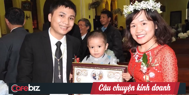 Trần Văn Tiên - Chàng trai viết cổ tích đời thường: Từ cậu bé tật nguyền đến ông chủ hãng trang sức Trần Văn Tiên - Chàng trai viết cổ tích đời thường: Từ cậu bé tật nguyền đến ông chủ hãng trang sức