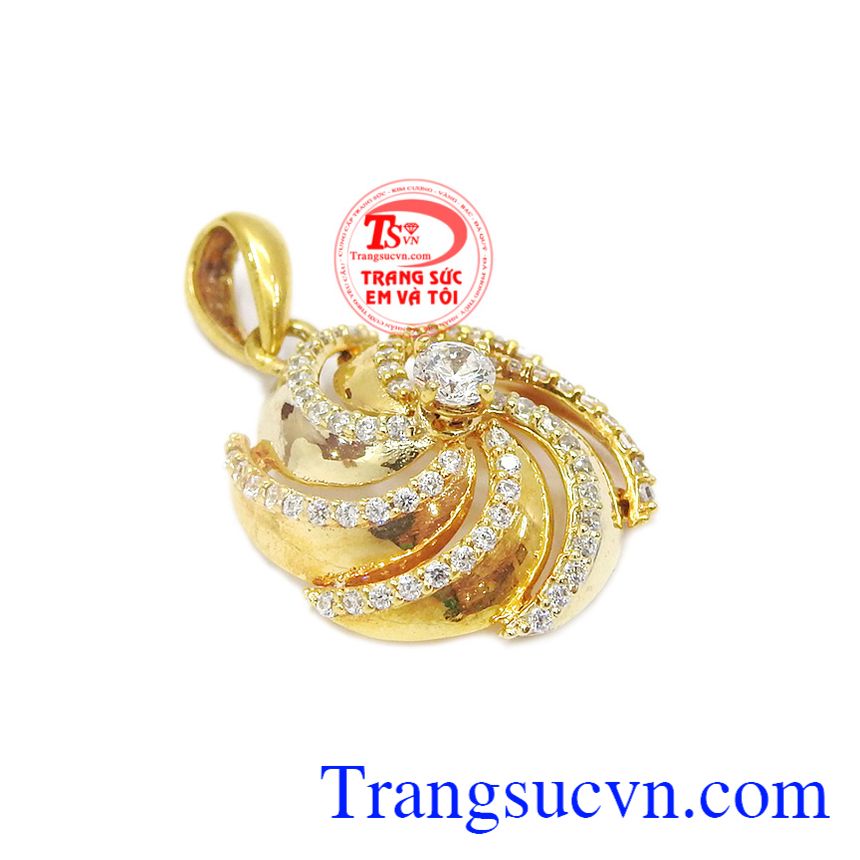 Mặt dây chong chóng tình yêu, mặt dây chuyền vàng