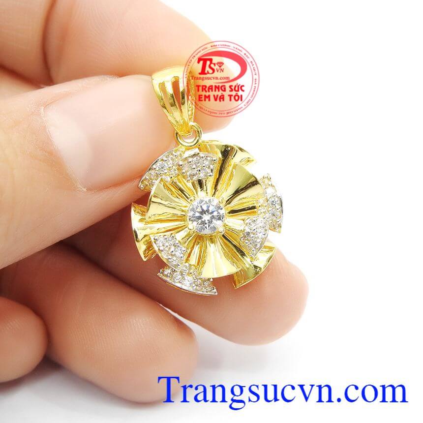 Mặt dây hoa cánh vàng, mặt dây chuyền vàng