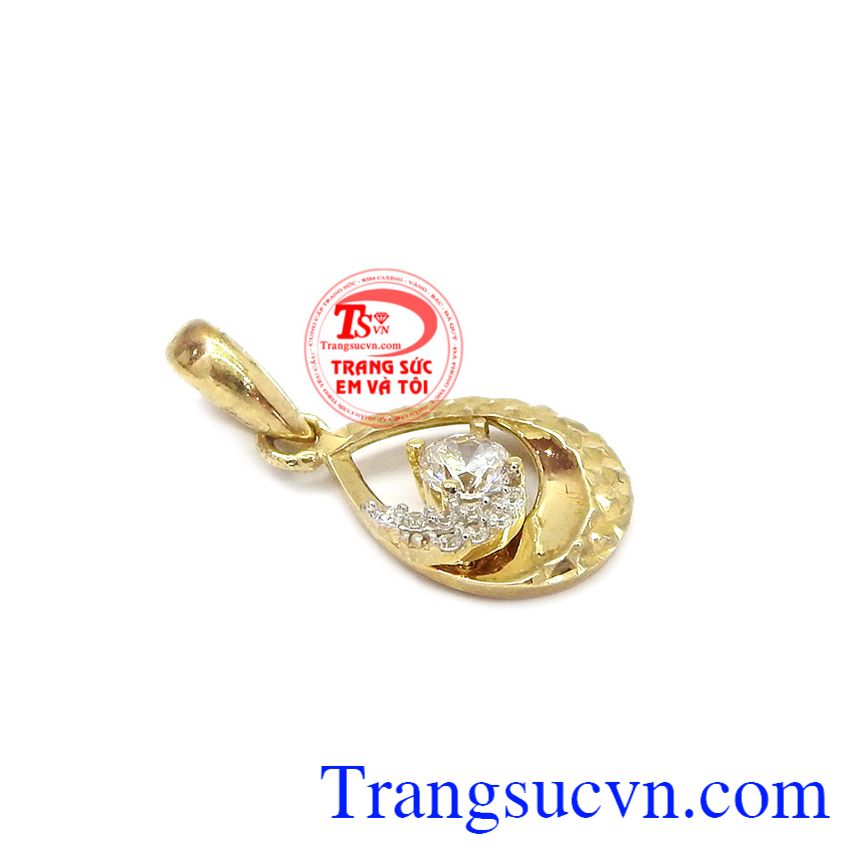 Mặt giọt lệ thủy chung, mặt dây chuyền vàng