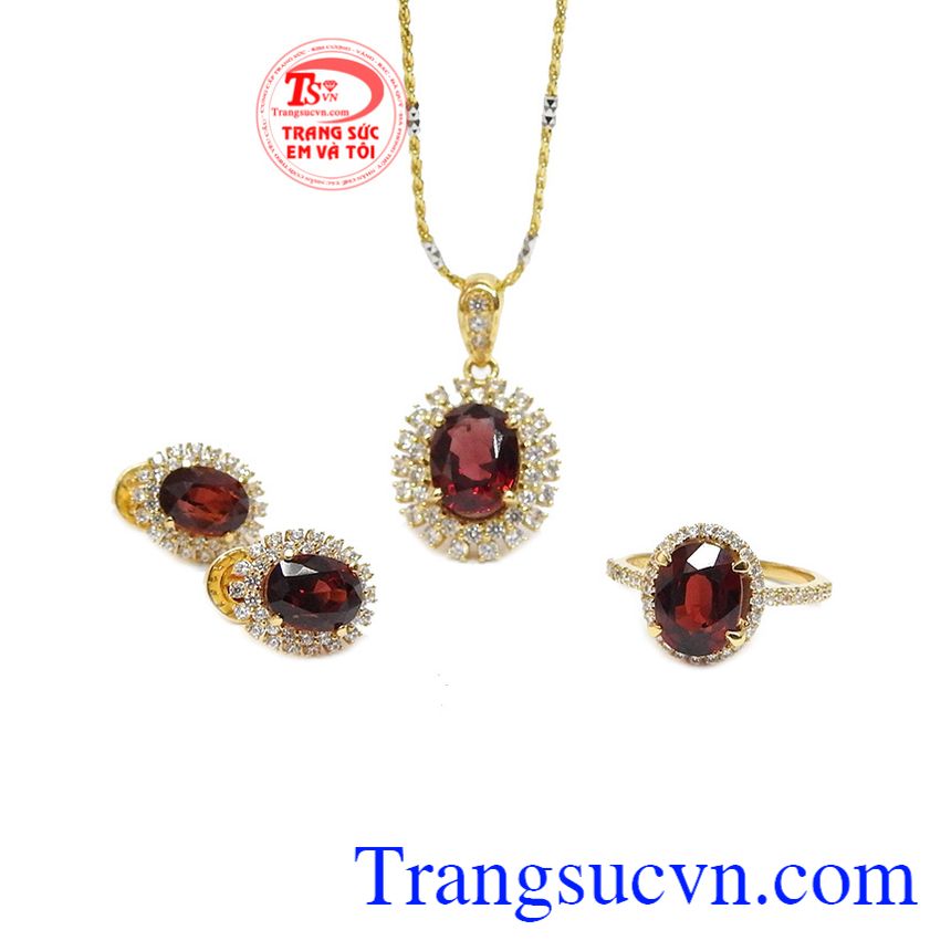 Bộ trang sức granat thiên nhiên đẹp, trang sức bộ, mặt dây vàng đá quý Bộ trang sức granat thiên nhiên đẹp, trang sức bộ, mặt dây vàng đá quý