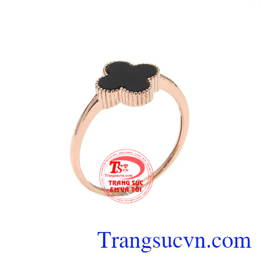 Cách chọn quà 20/10 cho người yêu, bạn gái, nhẫn cỏ bốn lá Cách chọn quà 20/10 cho người yêu, bạn gái, nhẫn cỏ bốn lá