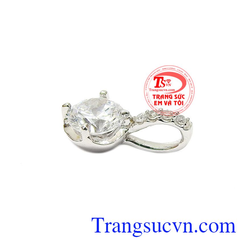 Mặt dây nữ gắn đá cá tính, mặt dây chuyền vàng Mặt dây nữ gắn đá cá tính, mặt dây chuyền vàng