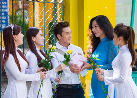 Những điều cần tránh khi đi thăm giáo viên trong ngày Nhà giáo Việt Nam, trang phục phù hợp Những điều cần tránh khi đi thăm giáo viên trong ngày Nhà giáo Việt Nam, trang phục phù hợp