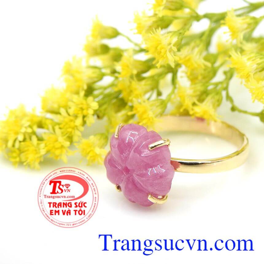 Nhẫn Ruby cỏ 4 may mắn, Nhẫn Ruby cỏ 4 lá thiên nhiên, Nhẫn Ruby đẹp.	