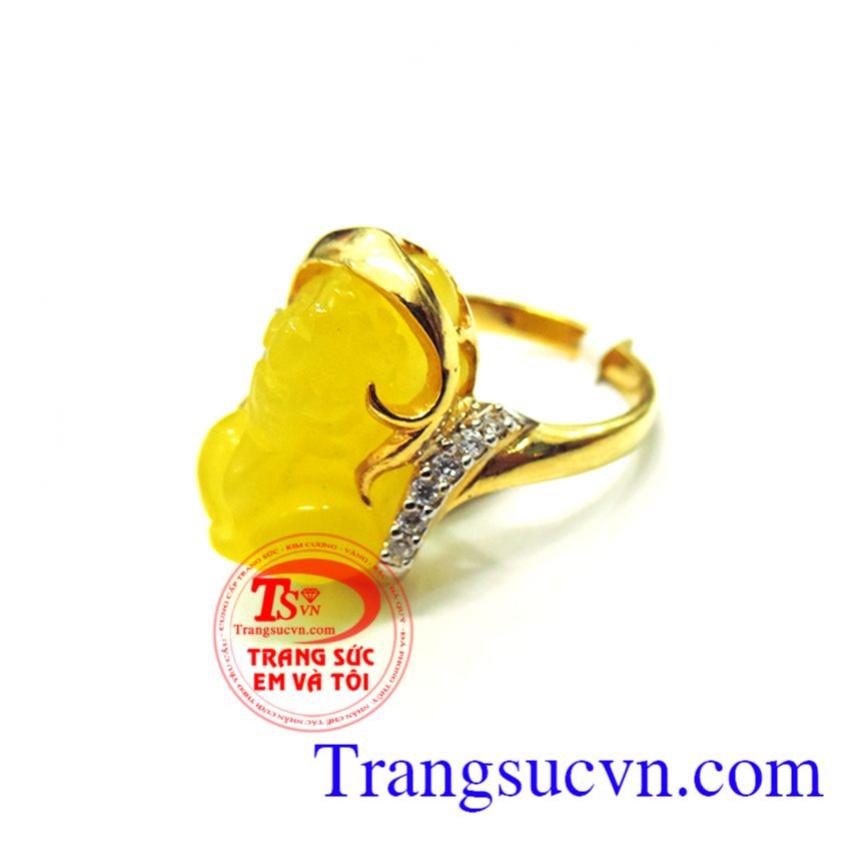 Nhẫn nữ tỳ hưu vàng