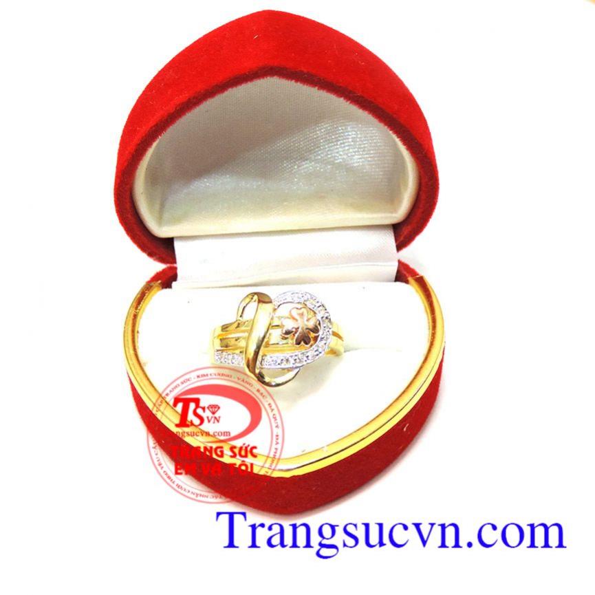 Nhẫn vàng nữ sum vầy