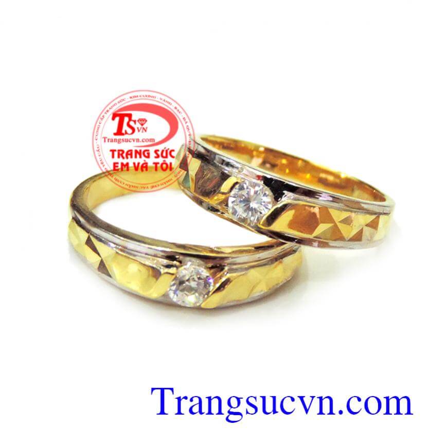 nhan-cuoi-gia-re-vang-tay