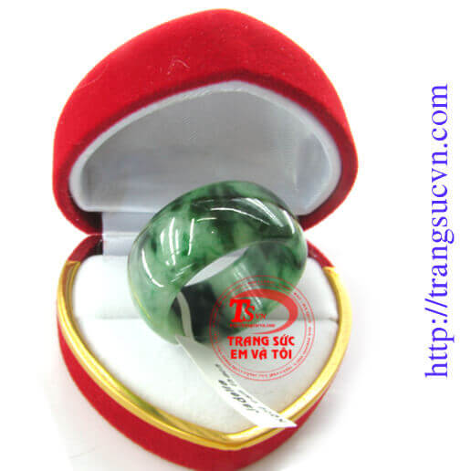 Nhẫn ngọc cẩm thạch , nhẫn ngọc đẹp sang trọng 