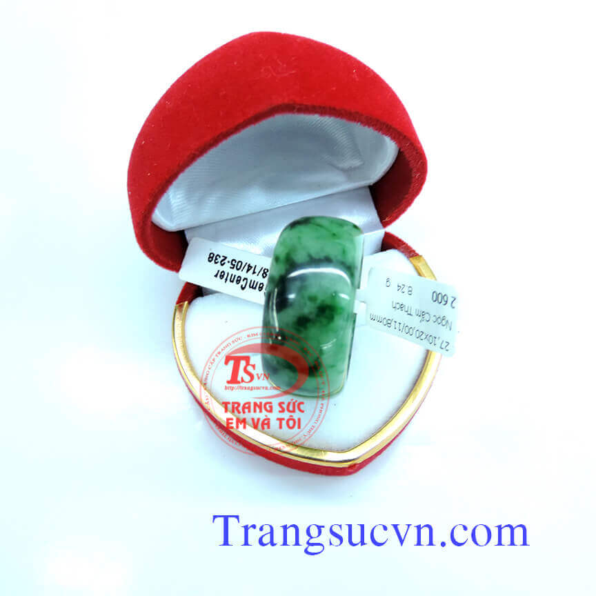 Nhẫn nam đẹp ngọc cẩm thạch sang trọng
