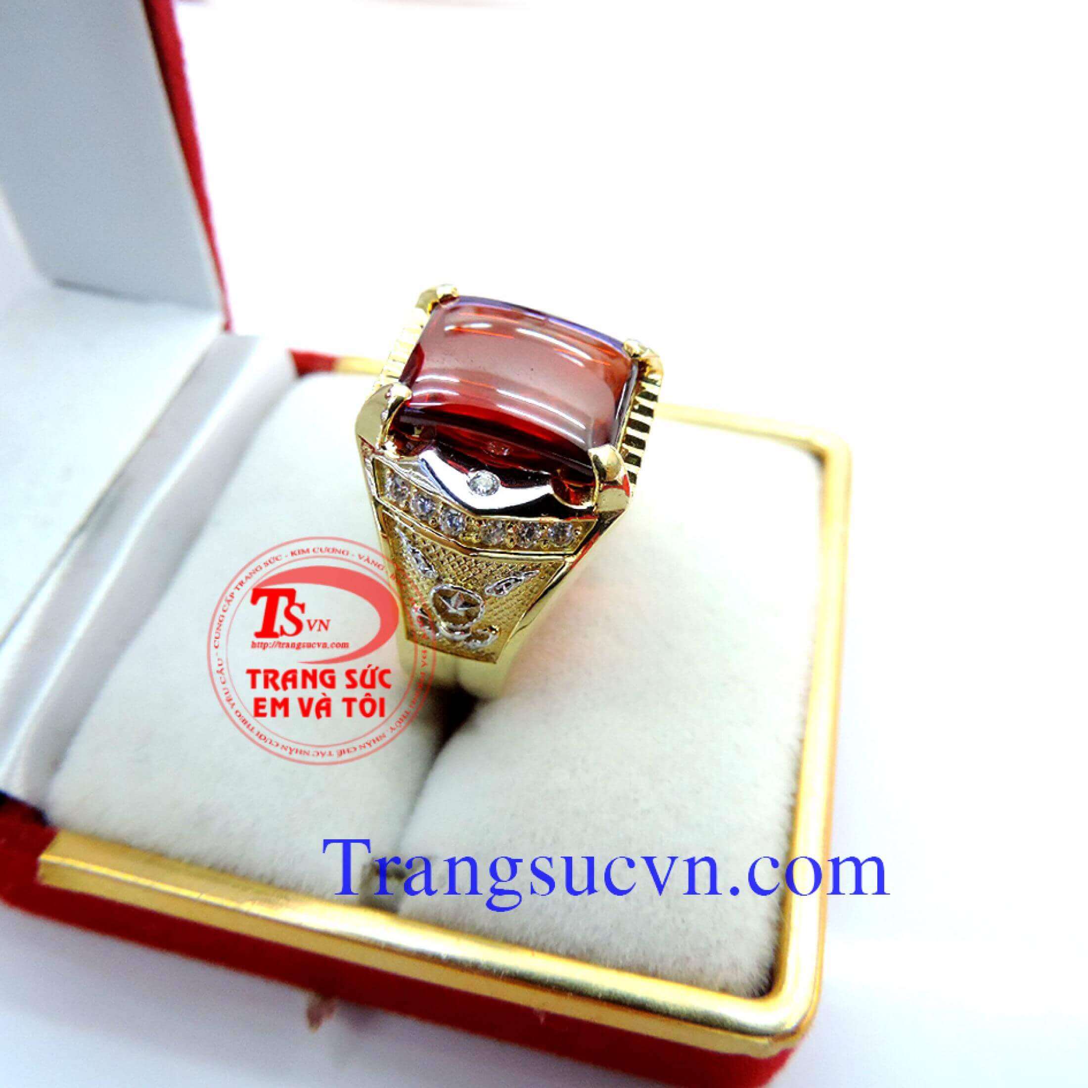 nhan-nam-da-chu-nhat.