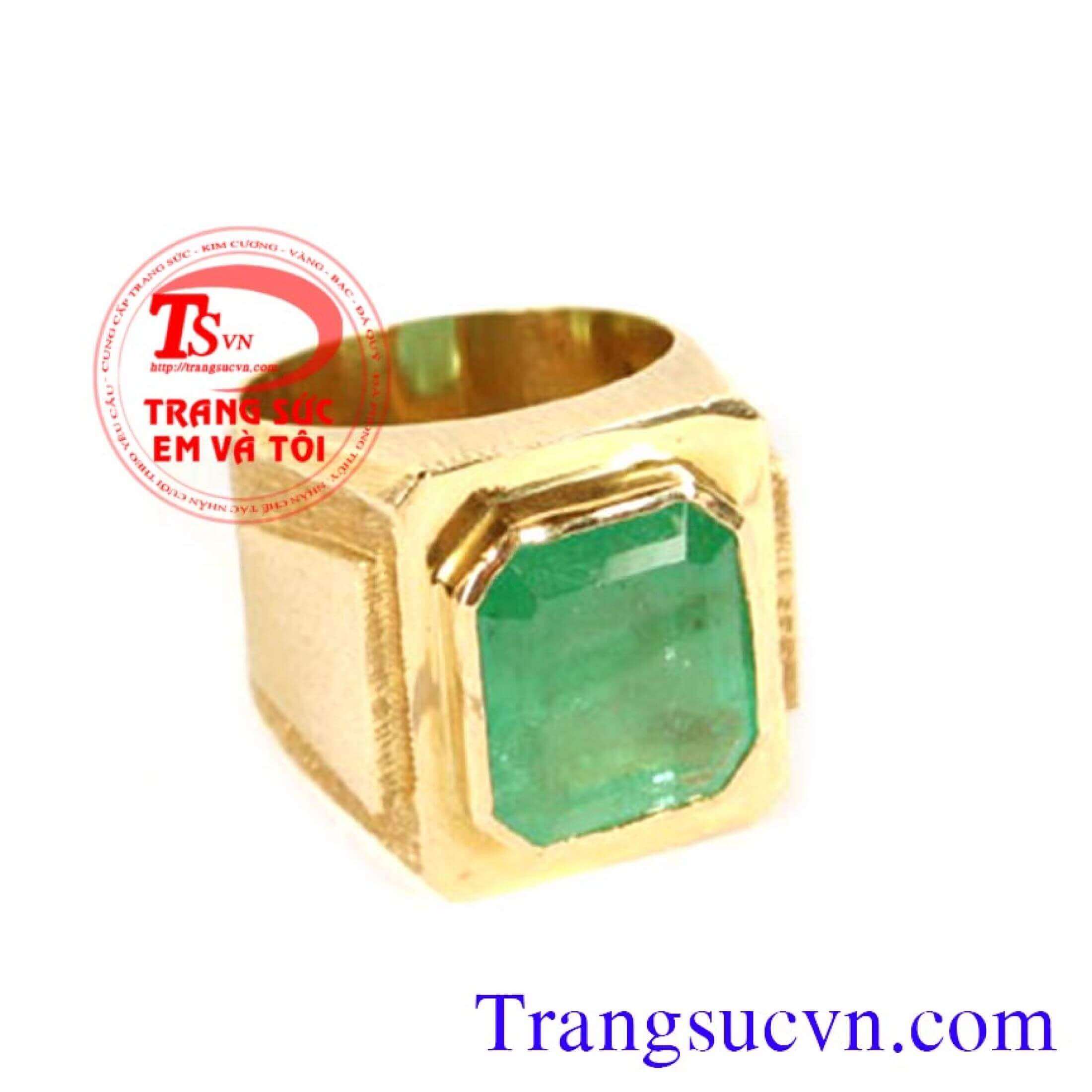 nhan-nam-vang-gan-emerald 