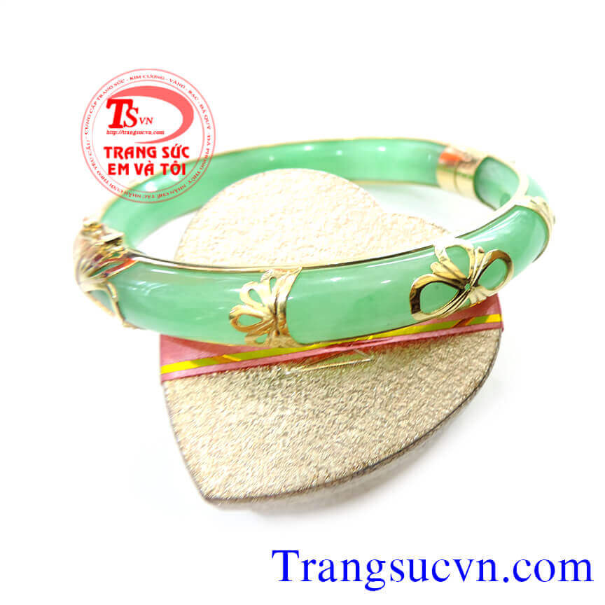 vong-cam-thach-boc-vang
