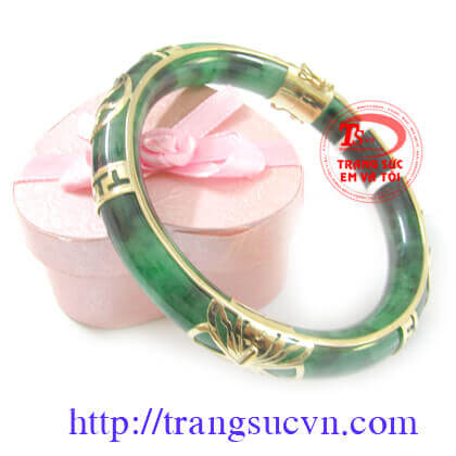 vong-tay-phi-thuy-boc-vang