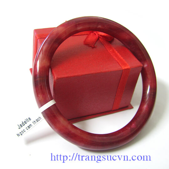 Vong-ngoc-do-jadeite,V&ograve;ng ngọc đỏ Jadeite