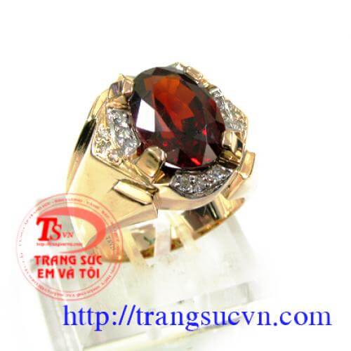nhan-nam-garnet-facet
