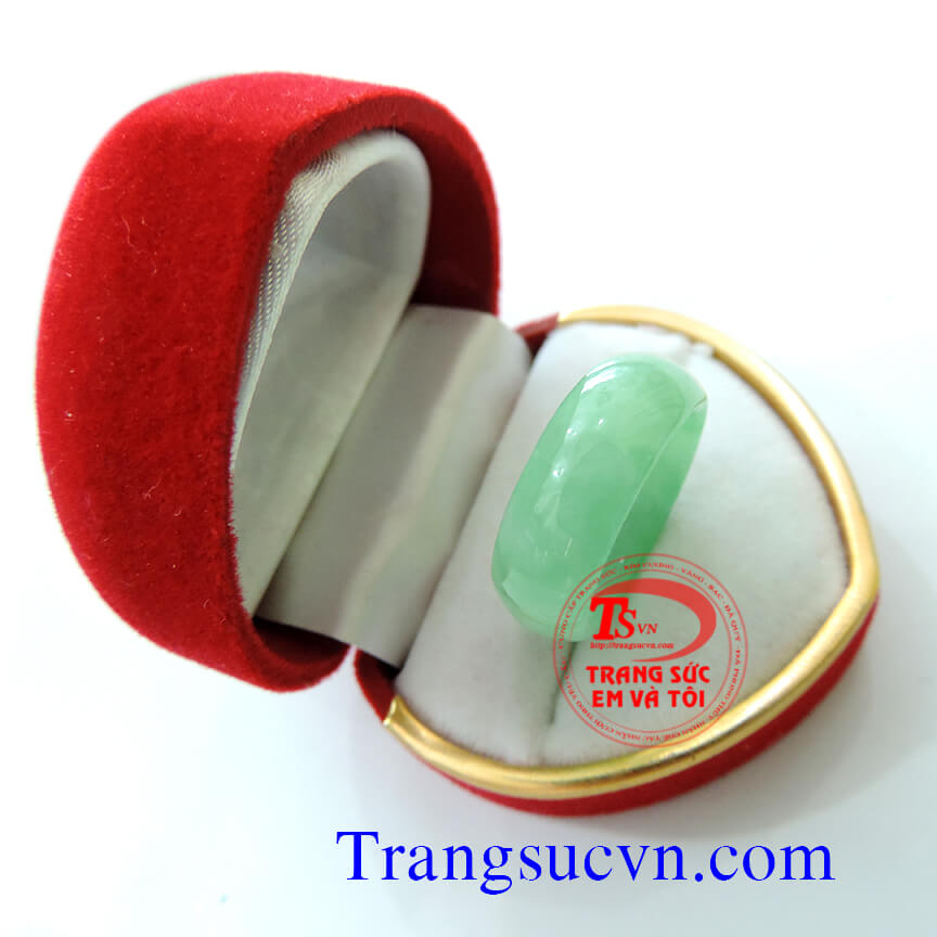Nhẫn ngọc cẩm thạch,nhan ngoc cam thach