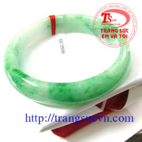 Vòng đá cẩm thạch