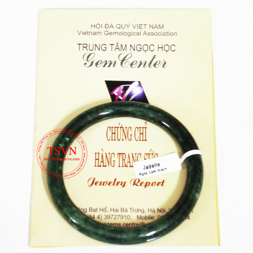 vong ngoc cam thach-co-kiem-dinh