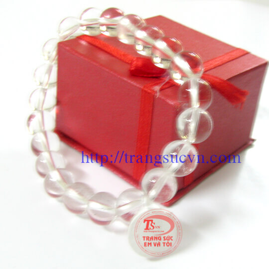 vong tay thach anh trang