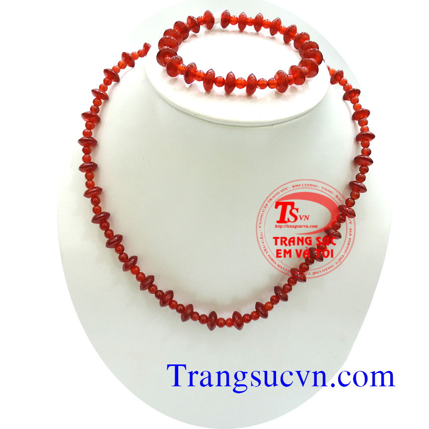  H&igrave;nh ảnh: Bộ trang sức m&atilde; n&atilde;o đỏ