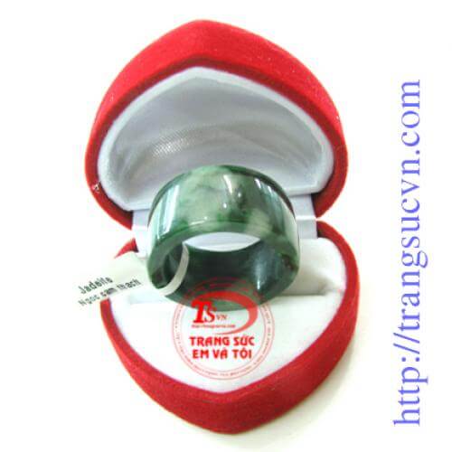 Nhẫn ngọc cẩm thạch vân đẹp Nhẫn ngọc cẩm thạch vân đẹp